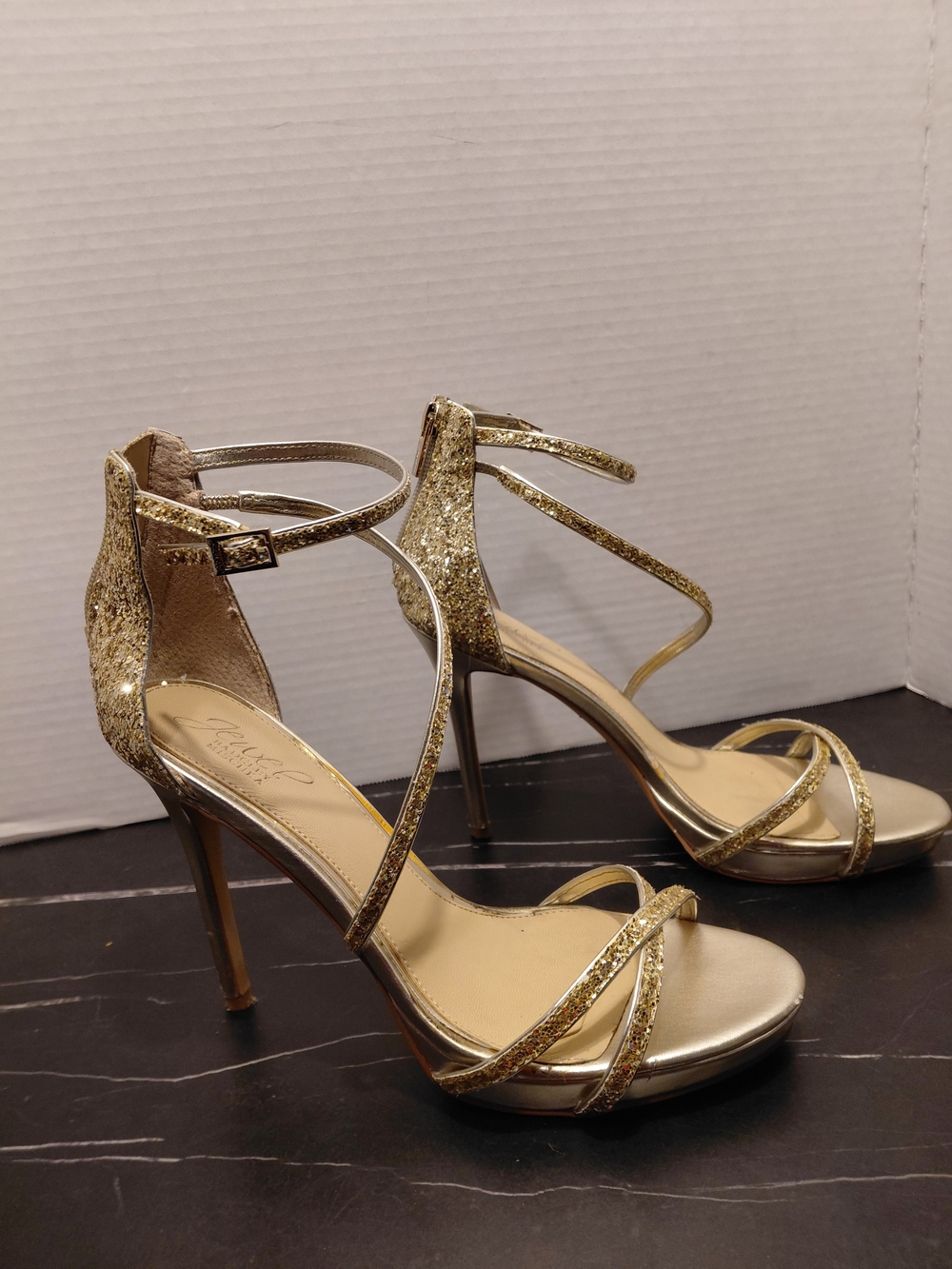 Jewel Badgley Mischka Gold Glitter Strappy Stiletto Sandals